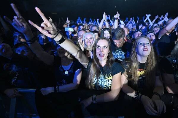 Zpěvákovi i kytaristovi bude 75 let. Přesto Scorpions v Brně nepůsobili unaveně