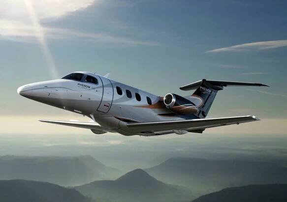 Letadlo (light jet) Embraer Phenom 100