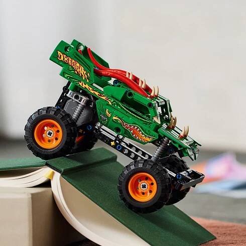Více zábavy Monster Jam™