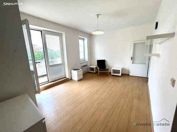 Pronájem bytu 1+kk 35 m², U kříže, Praha 5 - Jinonice