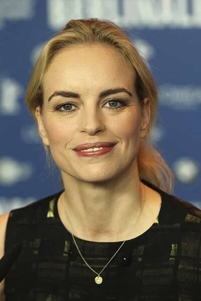 Nina Hoss Net Worth