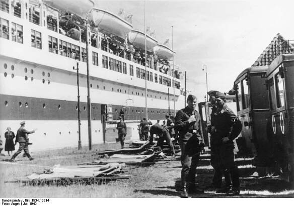Soubor:Bundesarchiv Bild 183-L12214, Lazarettschiff "Wilhelm Gustloff".jpg