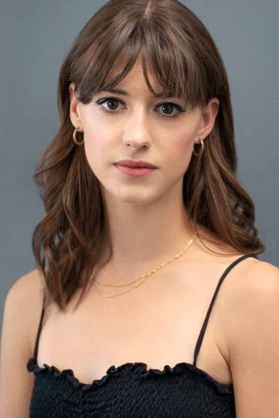 Daisy Edgar Jones ~ Biography, Birthday, Age, Boyfriend, Husband, Affair, Family, Net Worth, Body Measurements - RitzyStar