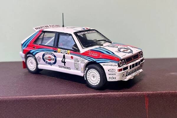 1:43, DeAgostini: Lancia Delta HF Integrale od korunky..