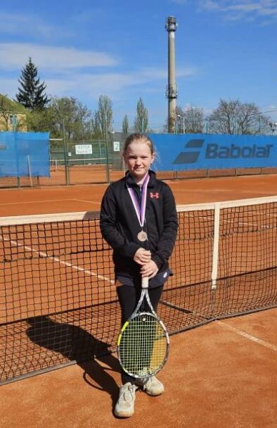Justý Formánková a Kristý Szabó - Okresní přebor 19.4. - Fotogalerie 2025 | Tenisový Klub Lokomotiva Plzeň