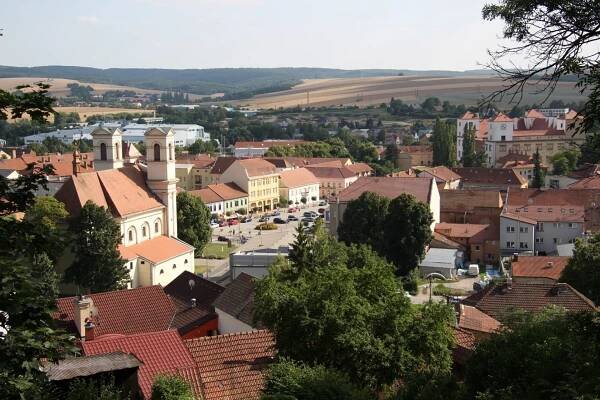 Zámek a lesopark Kalvárie v Bučovicích