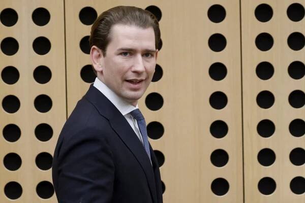 FOTO: Rakouský kancléř Sebastian Kurz. – stránka 76