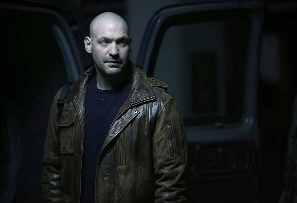 Agresivní virus - The Traitor - Z filmu - Corey Stoll