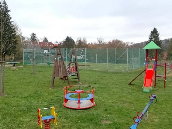Hřiště v obci - Ždírec 31 - foto 43