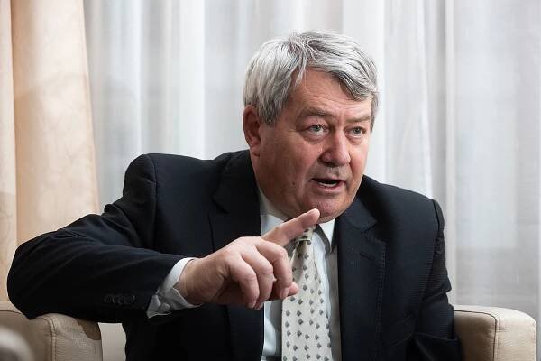 Horáček si asi myslí, že mu zmírní trest. Půl milionu jsem nevzal, říká Filip