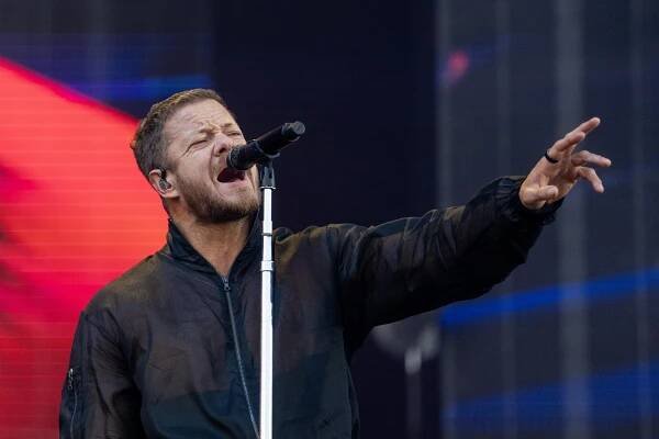 RECENZE: Imagine Dragons koupali hity v konfetách