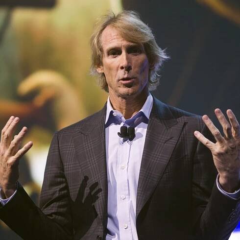 CES 2014: Michael Bay Walks Off Stage At Samsung News Conference After Teleprompter ‘Got Lost’
