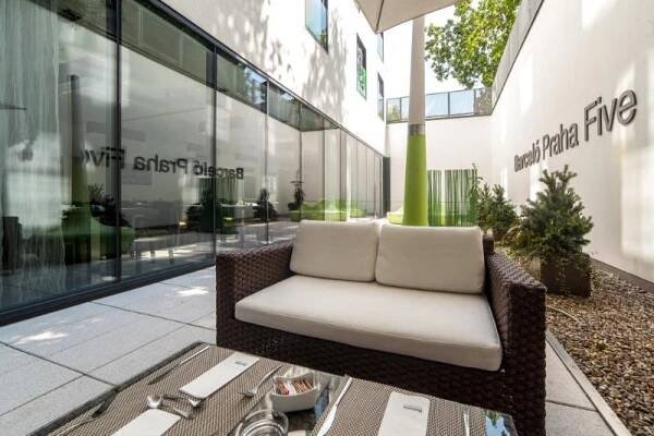 Hotel Occidental Five