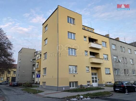 Pronájem bytu 1+1 44 m², Husovo nám., Prostějov