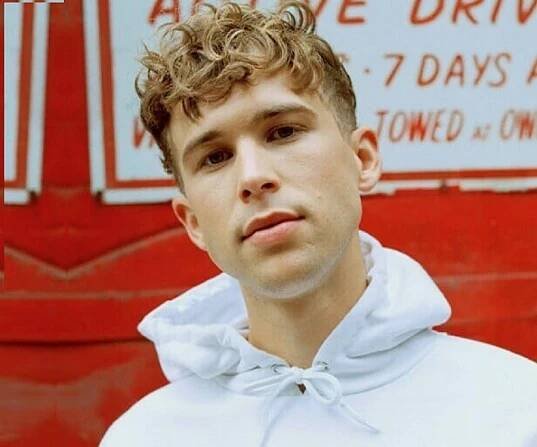 Tommy Dorfman – Bio, Facts, Family Life of Actor