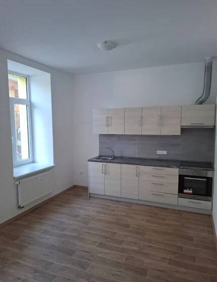Pronájem bytu 1+kk - Helenín, Jihlava