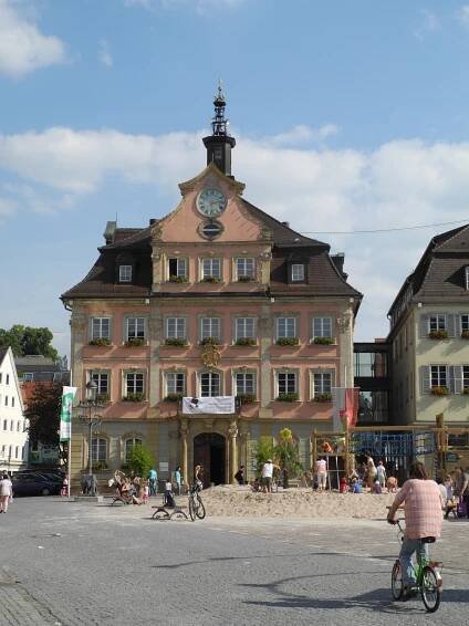 Soubor:Schwäbisch Gmünd - Marktplatz mit Rathaus ab 1760.JPG – Wikipedie