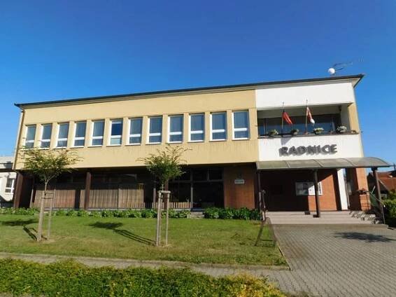 Nivnice - obecní úřad foto 3