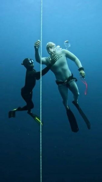 Freediving Blackout (Apnea) #freediving #blackout #apnea #safety #freediver #onebreath #rescue