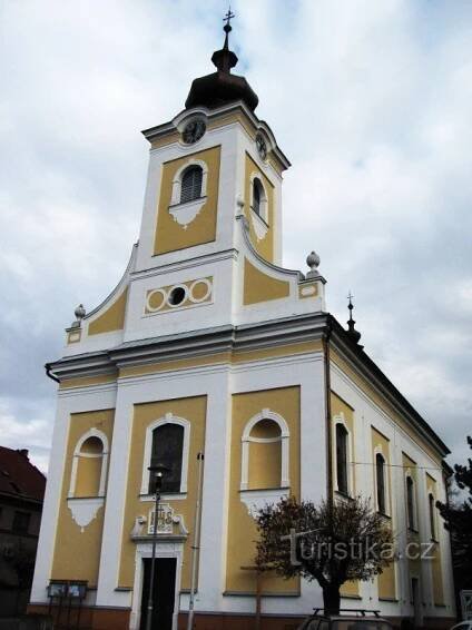Kostel Narození sv. Jana... - Kostel