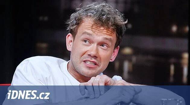 Podruhé svatbu nezrušíme, ale mohli bychom ji odsunout kvůli sklizni řepy, říká Adam Ernest
