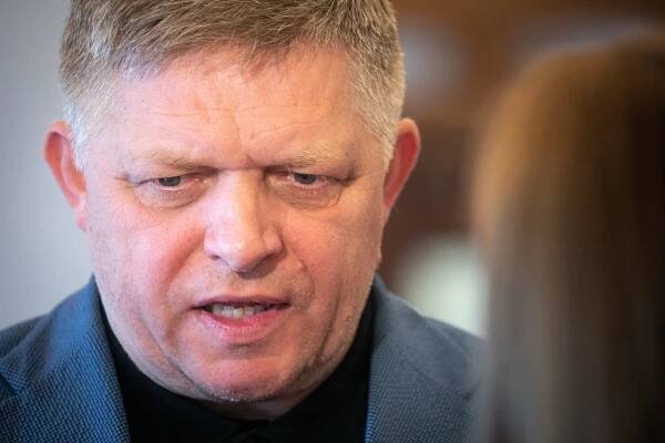 Týždeň očami Pavla Urbana: Neskutočné. Fico podporuje ministra vnútra Šimka - SITA.sk