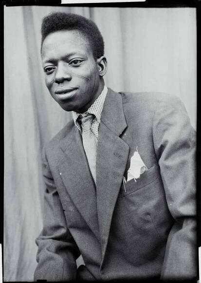 Seydou Keïta Untitled portrait,1950s.