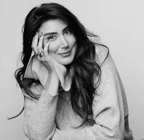 Bio — Rachael Markarian