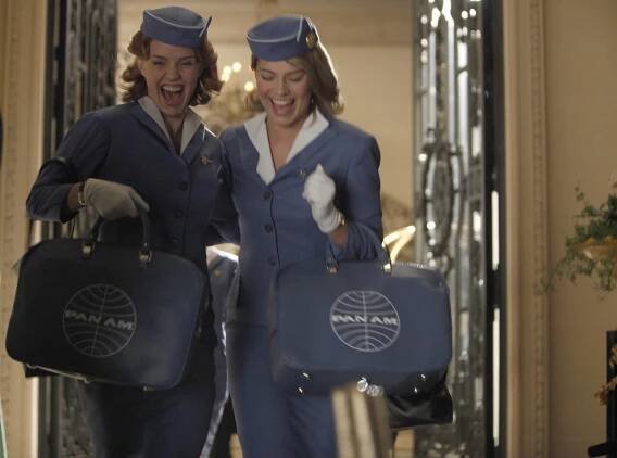Pan Am - Pilot - Z filmu - Kelli Garner, Margot Robbie