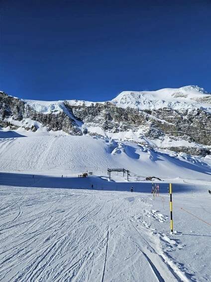 Lyžovačka v Saas Fee