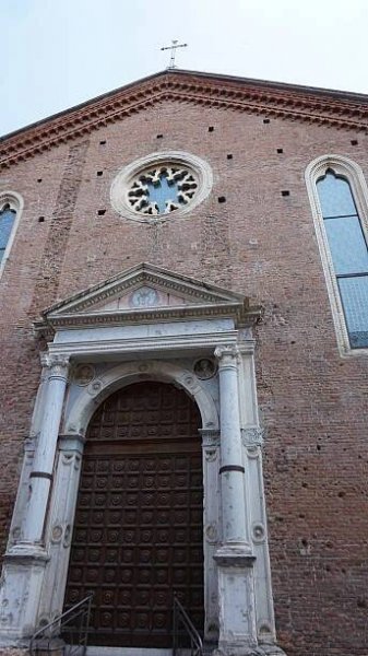 kostel santa maria della scala je církevní stavba v historickém centru verony. - princess diana - stock snímky, obrázky a fotky