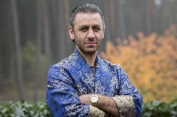 Veterinář vyšetřuje - Sandy - Promo - Cem Ali Gültekin