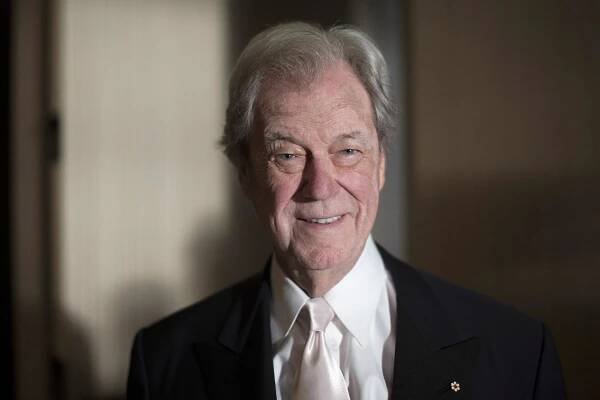 Gordon Pinsent, award-winning Canadian actor, dies at 92