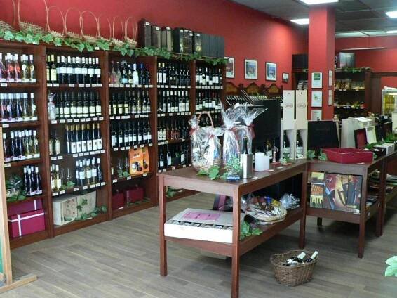Vinařství U Kapličky | Obchodní centrum Rokycanská