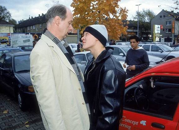 Mein Leben & ich - Die Parkplatz-Pleite (S02E12) (2003)