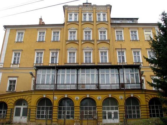 Zámek Třemešek letos opraví, vzniknou tam sociální byty a komunitní centrum