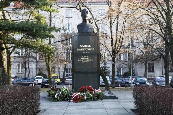 Soubor:Pomnik Gabriela Narutowicza w Warszawie Flickr Platformy Obywatelskiej.jpg