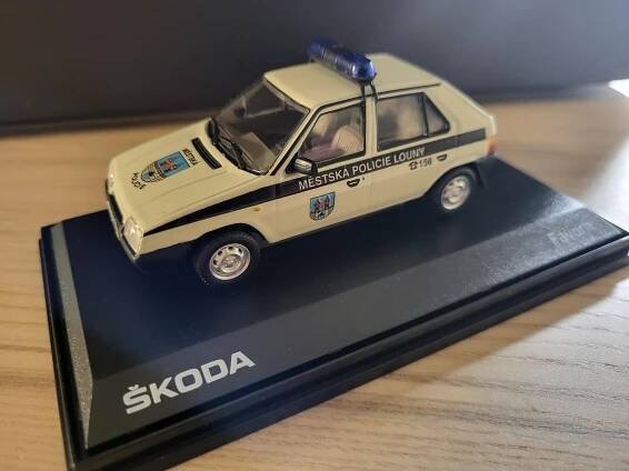 Škoda Favorit Městská Policie Louny 1/43