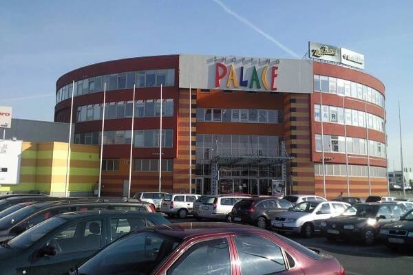 Nejlepší nákupní centra na Slovensku, které stojí za to navštívit