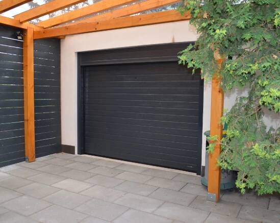Garážová vrata - Kvalitní produkty od DoorHan | Just Doors Praha 