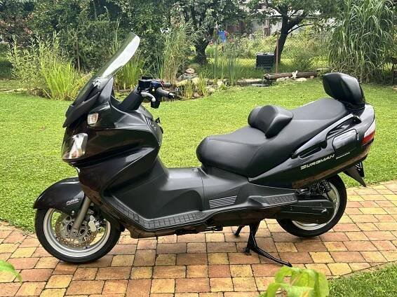 Suzuki AN 650 Brugman Executive ABS - Obrázek 3