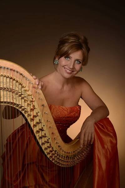 JANA BOUŠKOVÁ (harfa) - JOSEF ŠPAČEK (housle) — Městské divadlo Jablonec nad Nisou