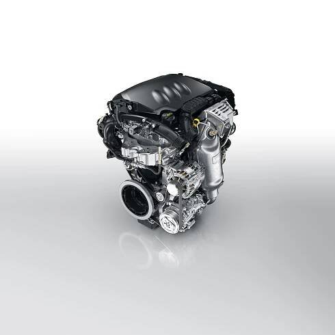 tříválec 1.2 PureTech s výkonem 130 koňských sil a kroutícím momentem 230 Nm