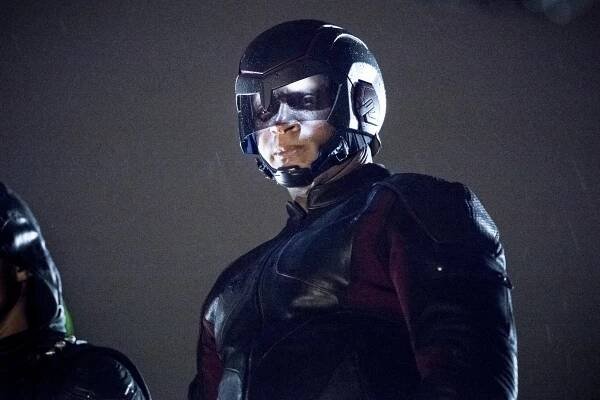 Arrow - Padneme - Z filmu - David Ramsey