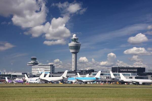Amsterdam letiště Schiphol, Nizozemsko stock fotka