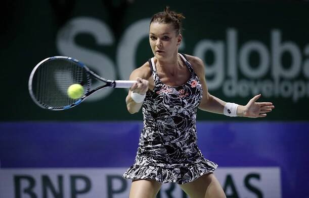 Poľská tenistka Agnieszka Radwaňská sa stala poslednou semifinalistkou MS WTA…