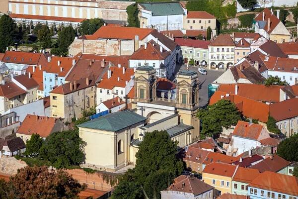 Soubor:Mikulov Ditrichštejnská hrobka 2.jpg