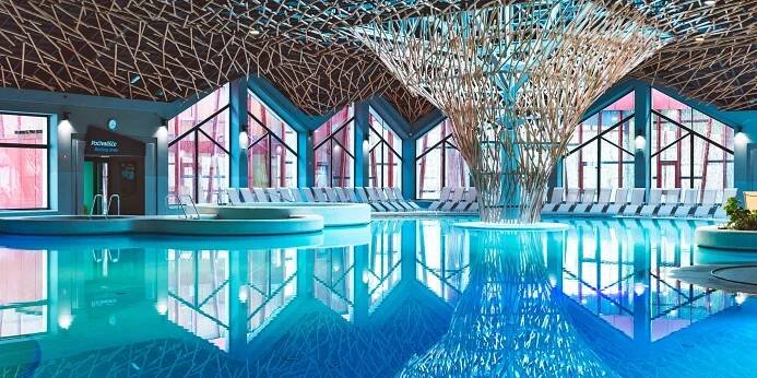 Termály Olimia: hotel s polopenzí, aquaparkem, neomezeným vstupem do lázní a největší rodinný wellness ve Slovinsku, až 2 děti zdarma