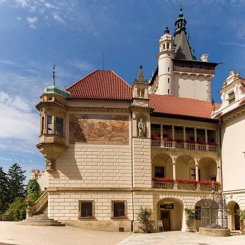Zámek Průhonice - Malé nádvoří - Svět svateb.cz
