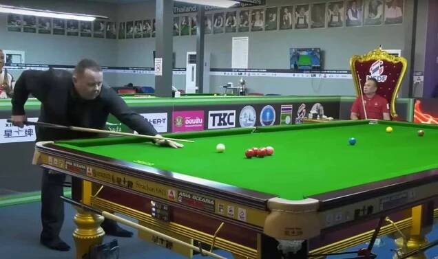 Stephen Lee takes a shot